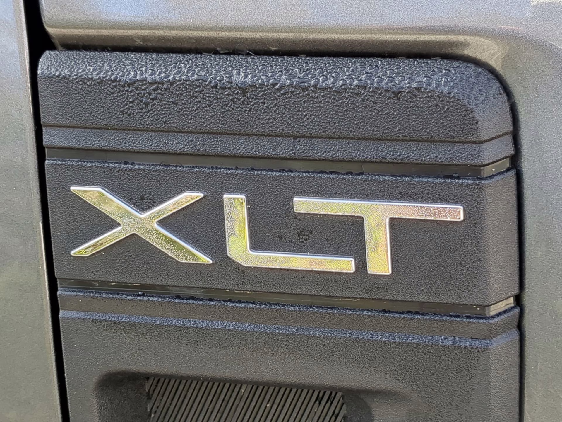 2026 Carbonized Gray Metallic Ford Maverick XLT Crew Cab Pickup FWD Truck