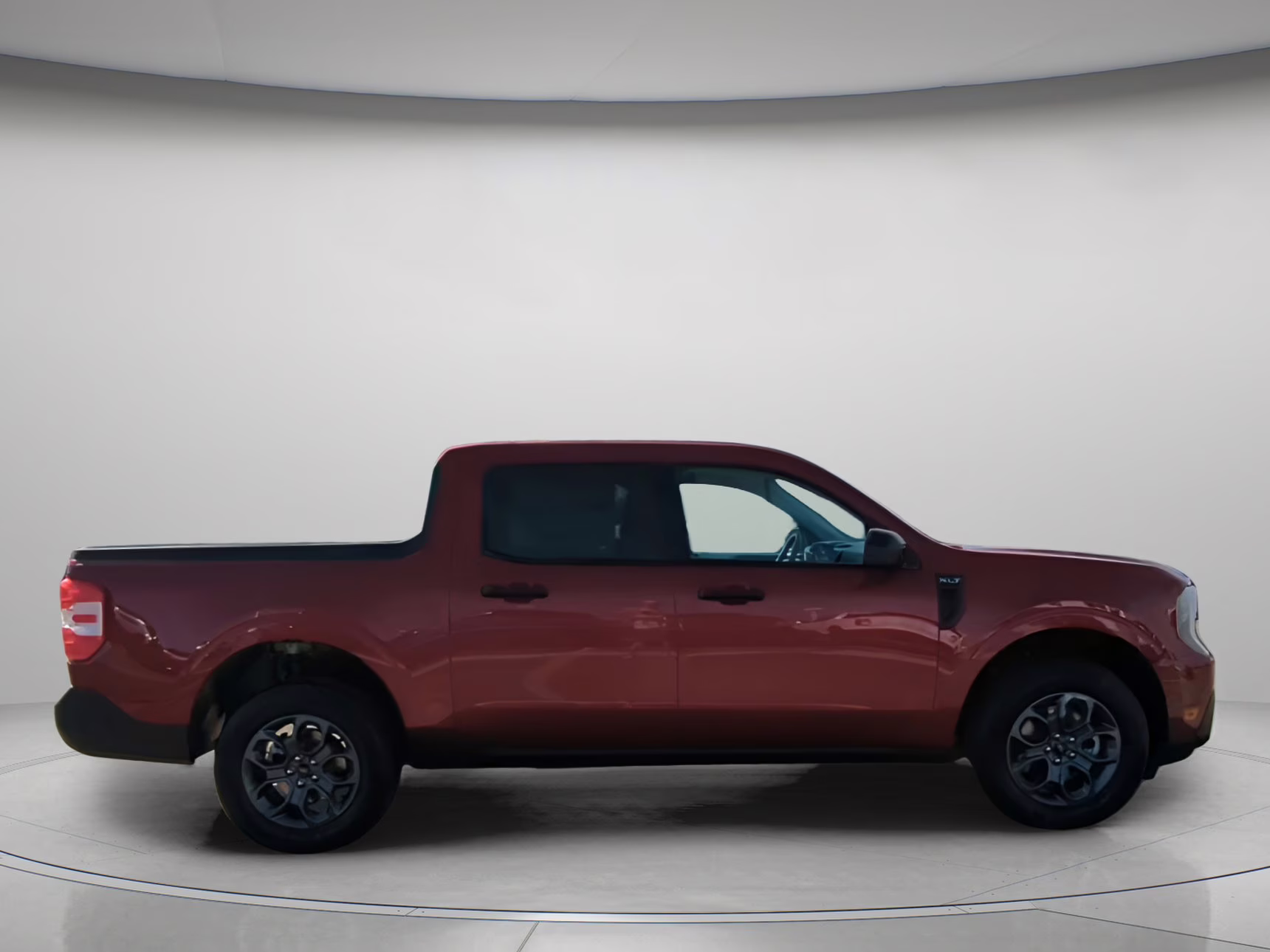 2026 Ruby Red Metallic Tinted Clearcoat Ford Maverick XLT Crew Cab Pickup FWD Truck