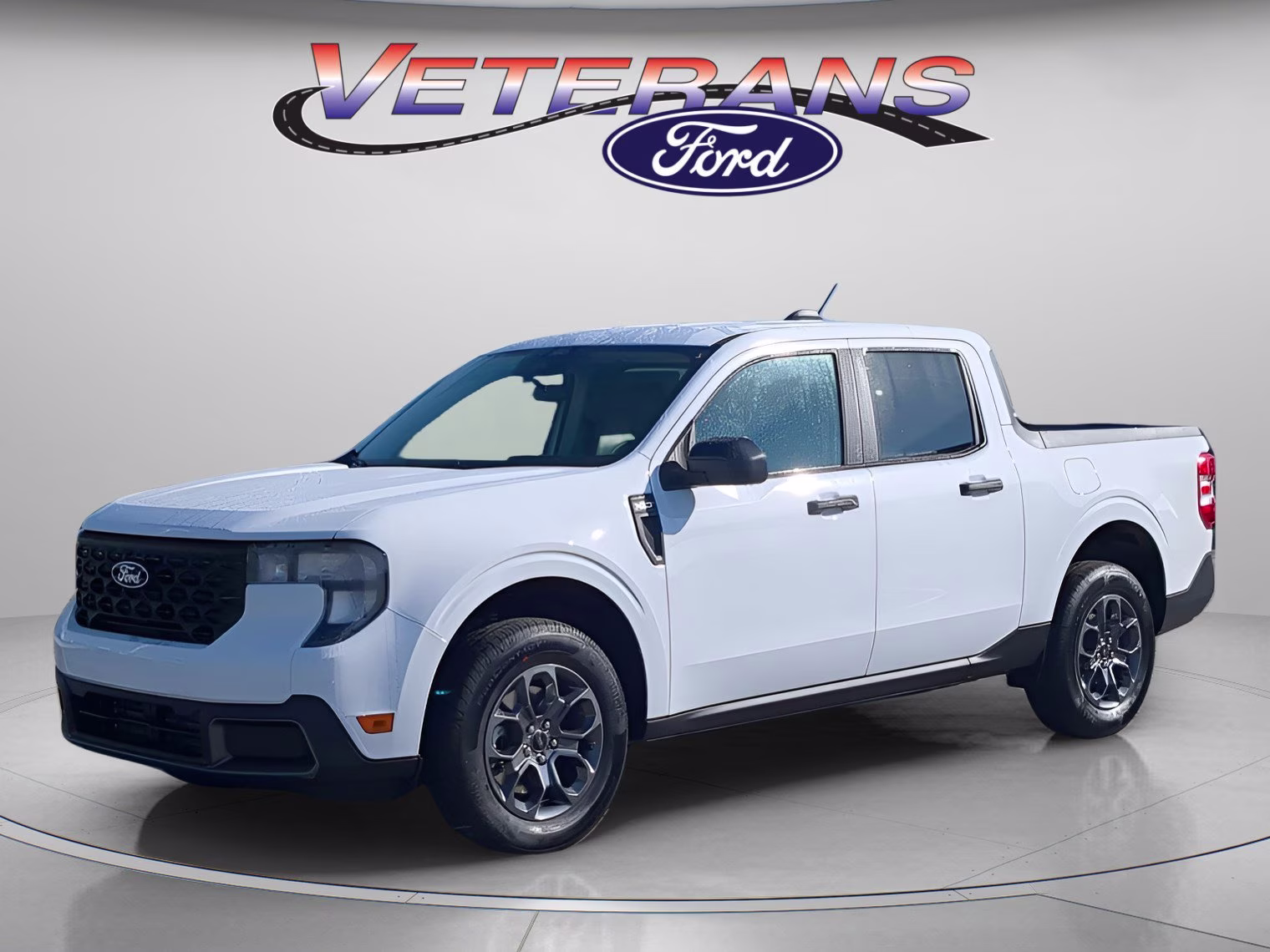 2026 Oxford White Ford Maverick XLT Crew Cab Pickup AWD Truck