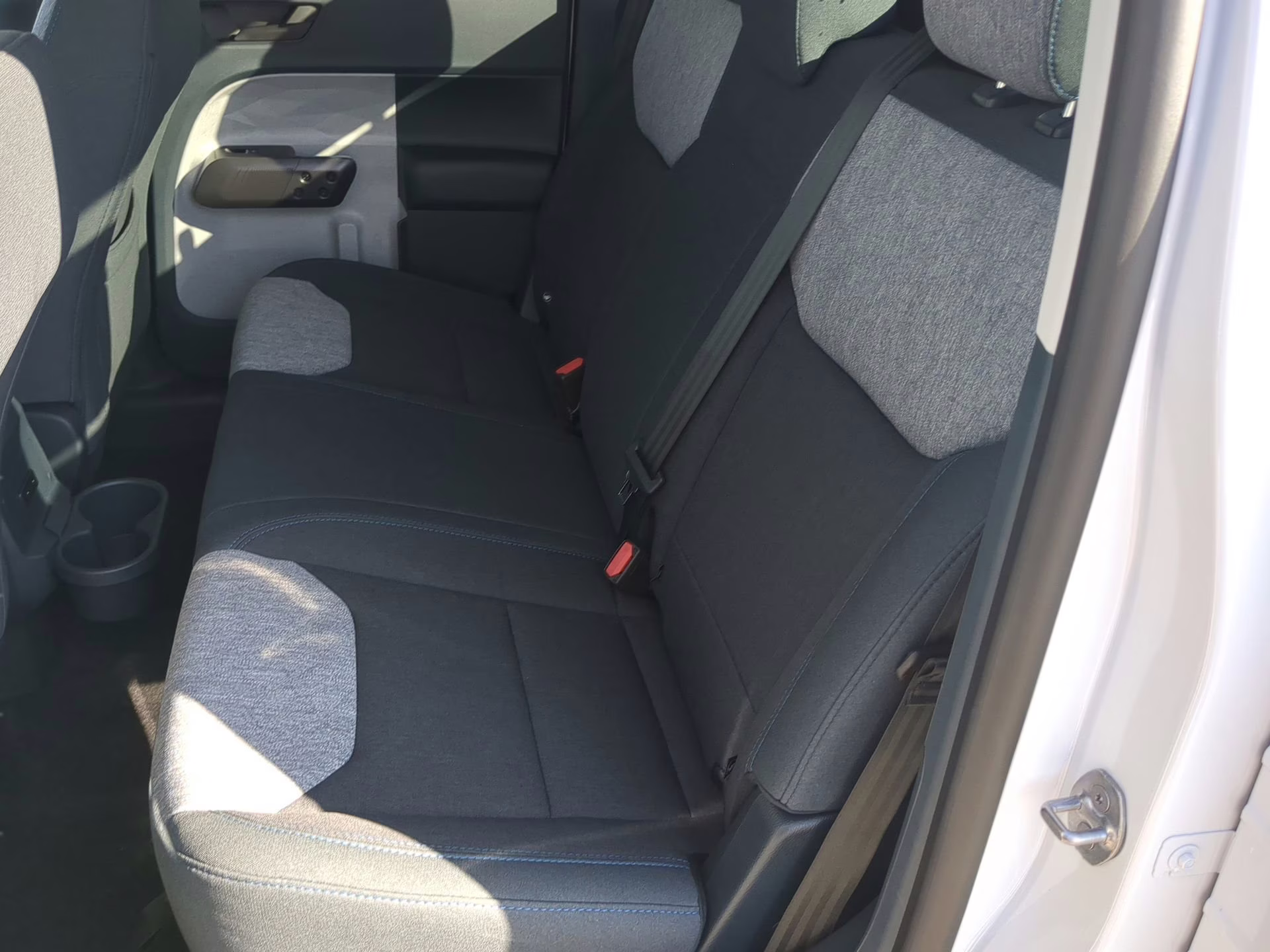 2026 Oxford White Ford Maverick XLT Crew Cab Pickup AWD Truck