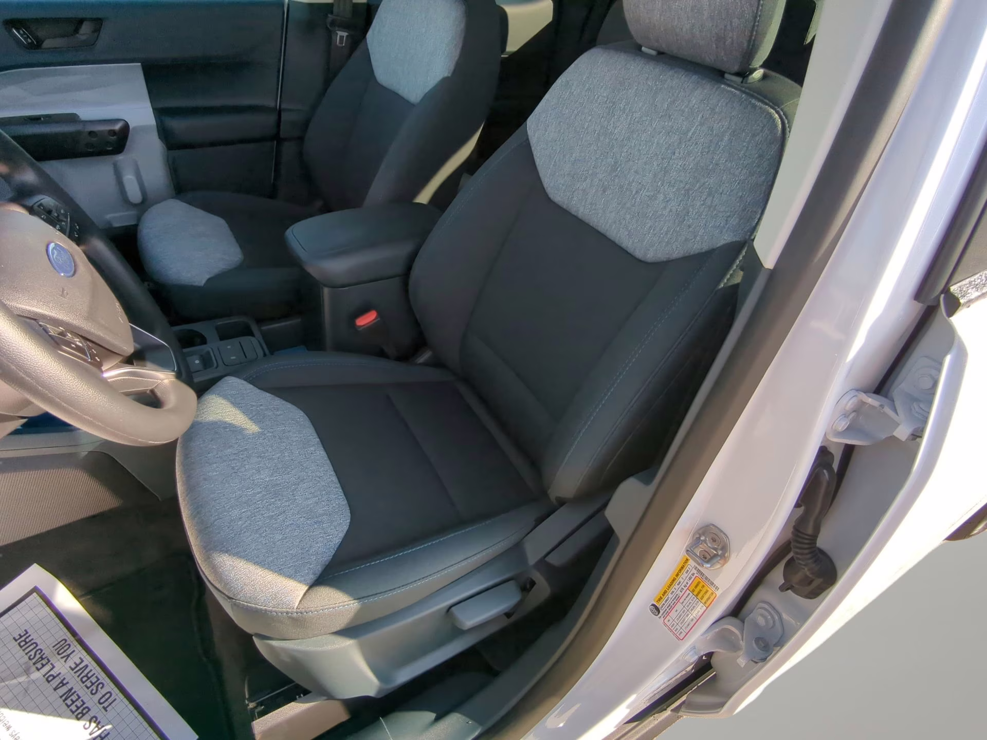 2026 Oxford White Ford Maverick XLT Crew Cab Pickup AWD Truck