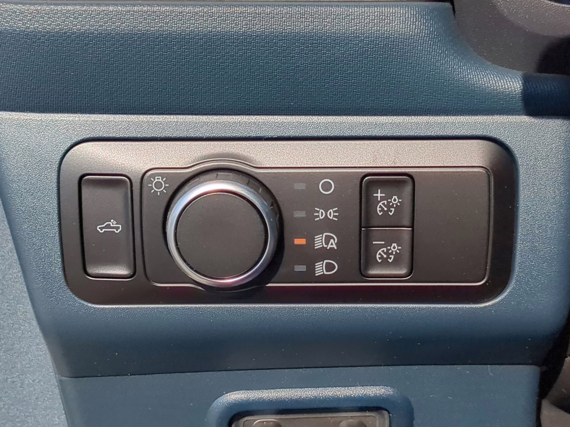 2026 Space White Metallic Ford Maverick XLT Crew Cab Pickup AWD Truck