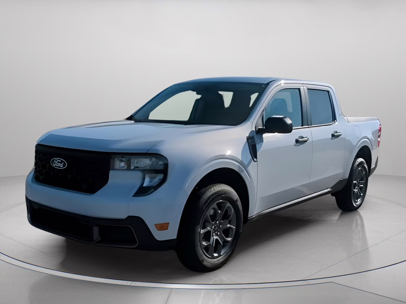 2026 Space White Metallic Ford Maverick XLT Crew Cab Pickup AWD Truck