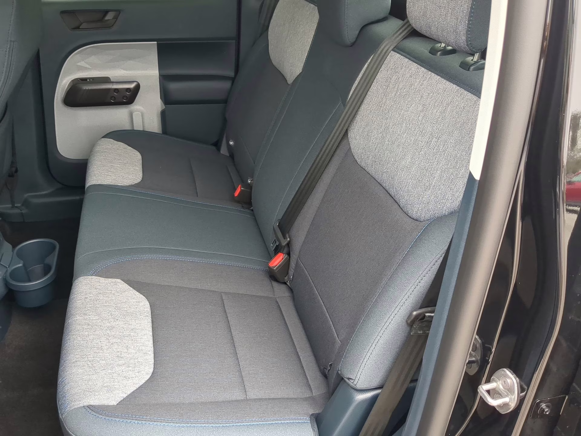 2026 Shadow Black Ford Maverick XLT Crew Cab Pickup AWD Truck