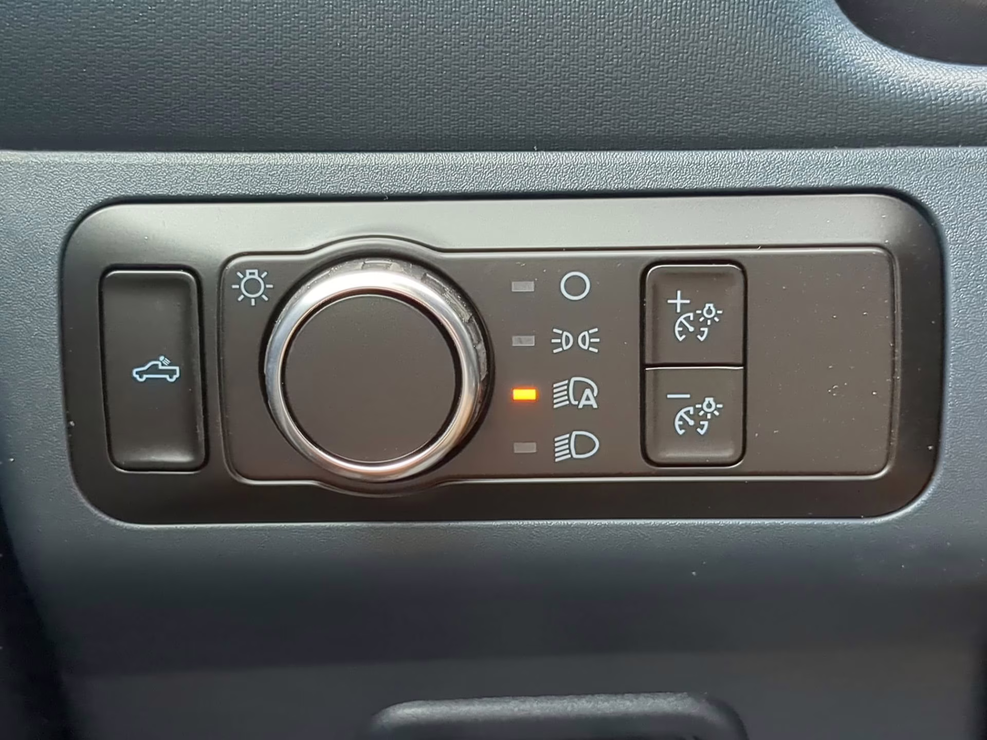 2026 Shadow Black Ford Maverick XLT Crew Cab Pickup AWD Truck