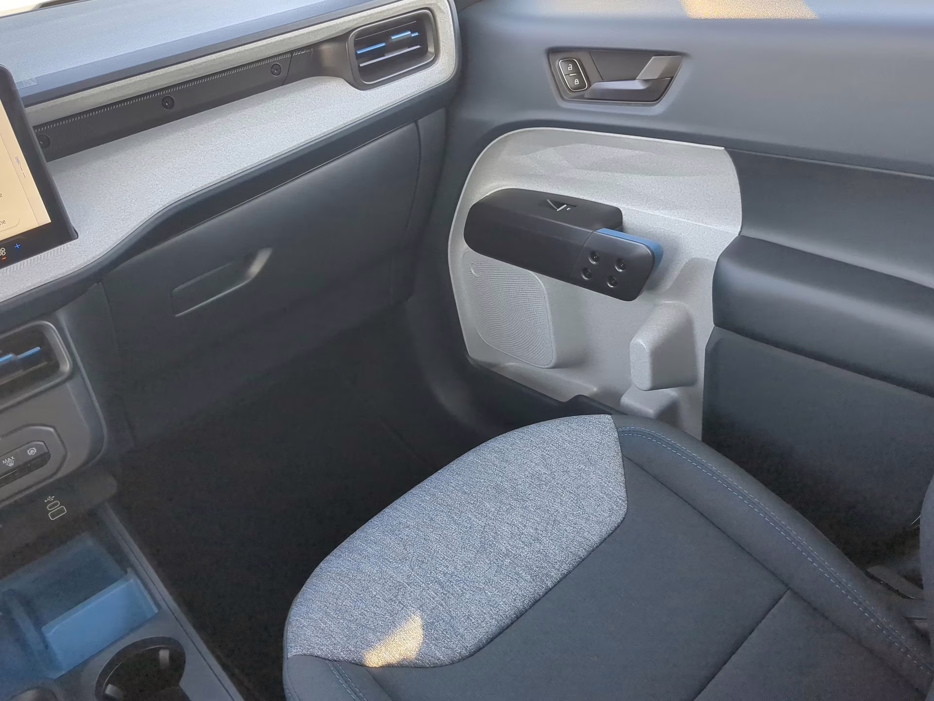 2026 Oxford White Ford Maverick XLT Crew Cab Pickup AWD Truck