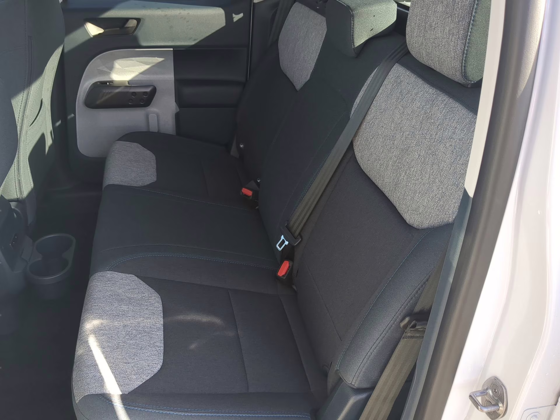 2026 Oxford White Ford Maverick XLT Crew Cab Pickup AWD Truck