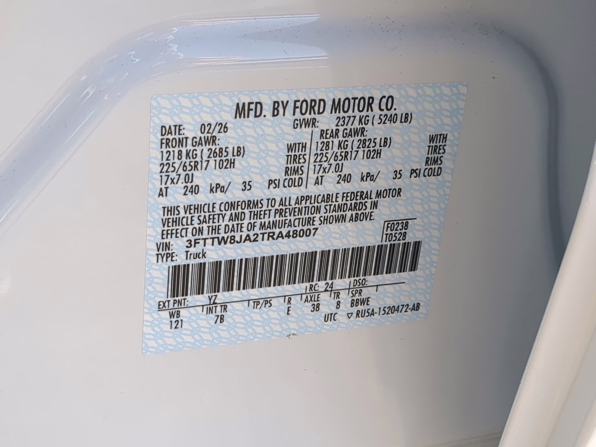 2026 Oxford White Ford Maverick XLT Crew Cab Pickup AWD Truck