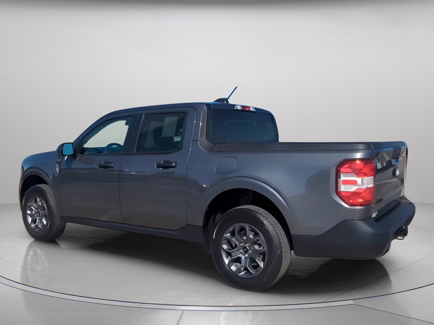 2026 Carbonized Gray Metallic Ford Maverick XLT Crew Cab Pickup AWD Truck