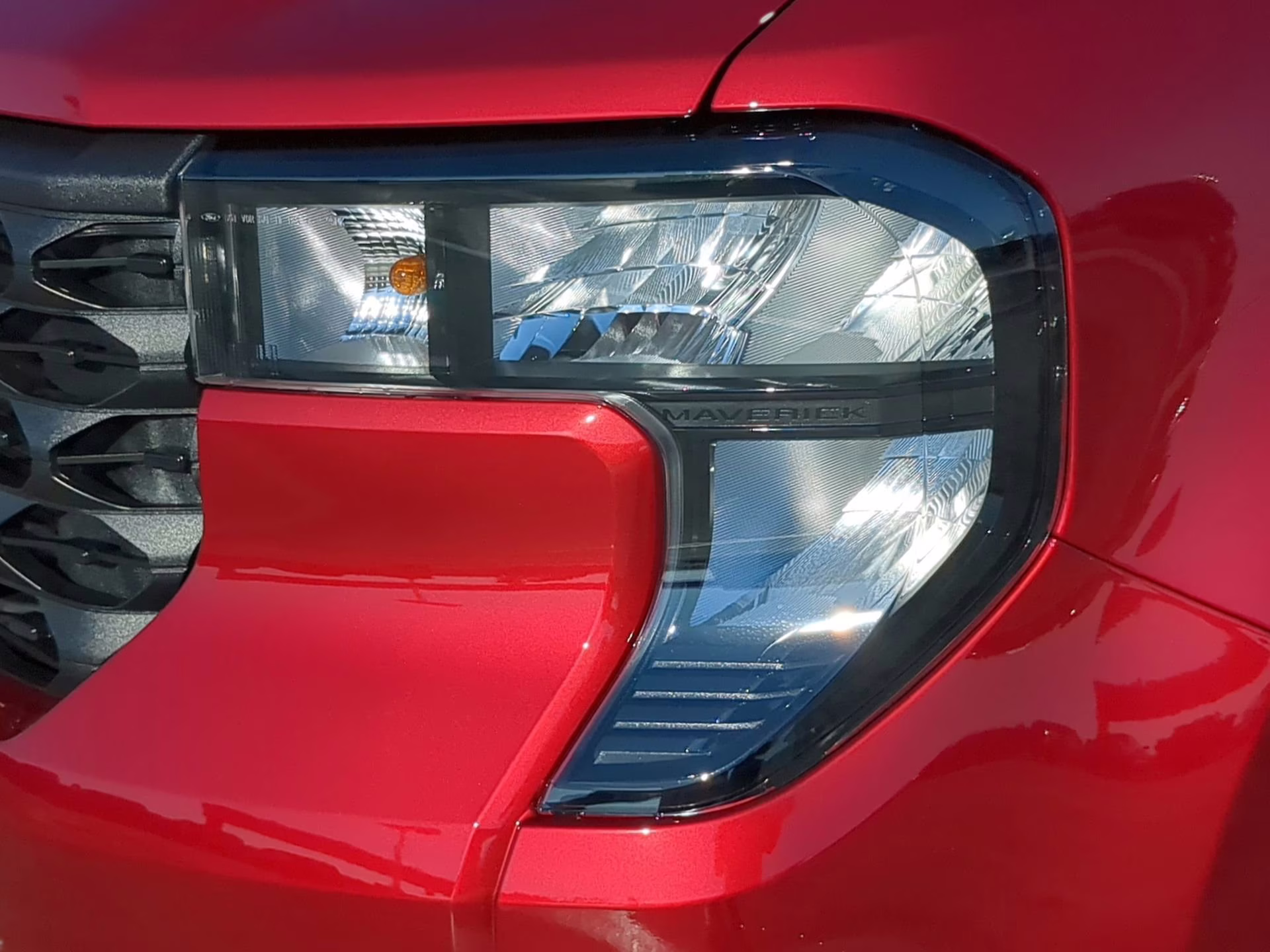 2026 Ruby Red Metallic Tinted Clearcoat Ford Maverick XLT Crew Cab Pickup AWD Truck