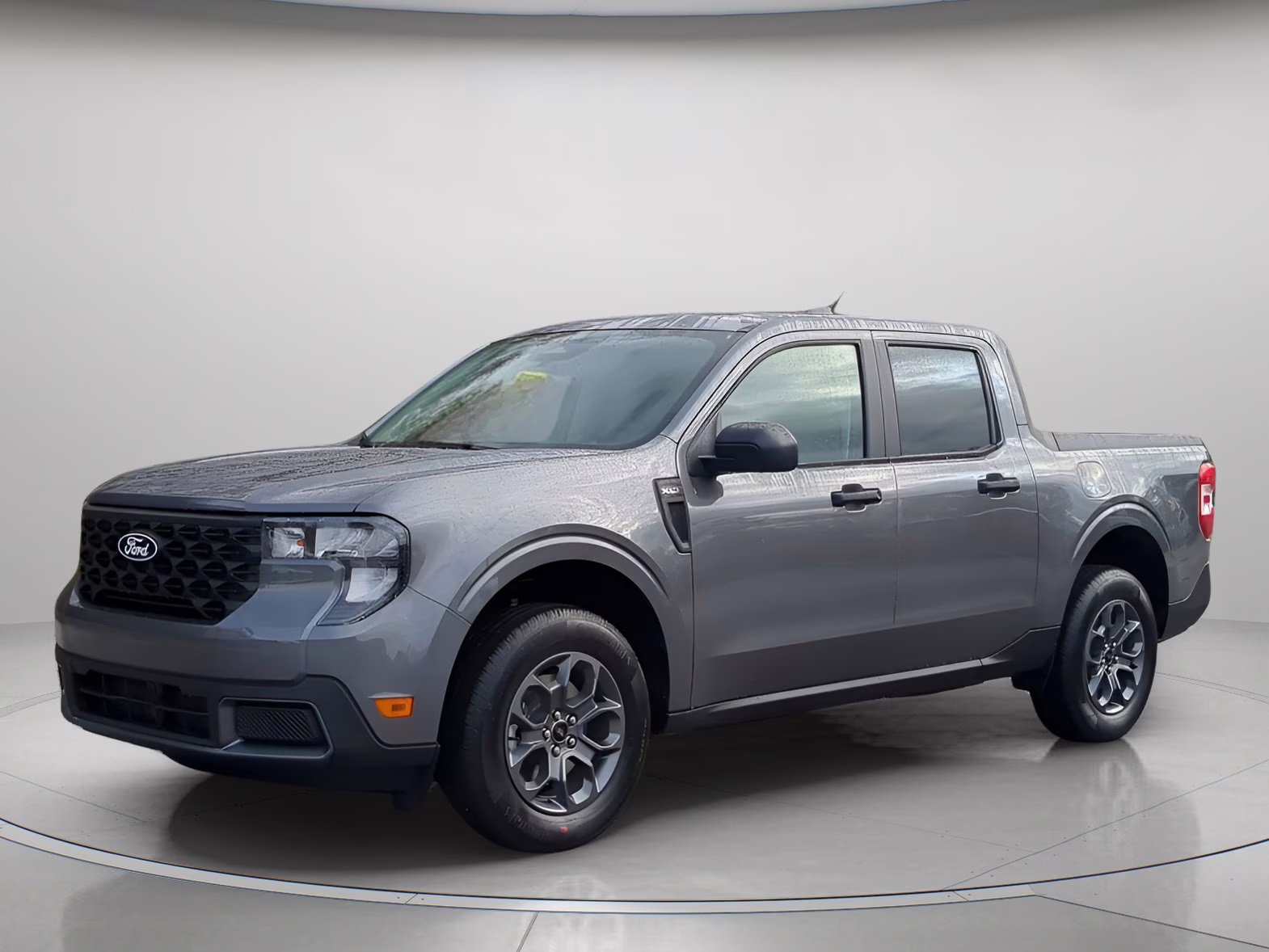 2026 Carbonized Gray Metallic Ford Maverick XLT Crew Cab Pickup AWD Truck