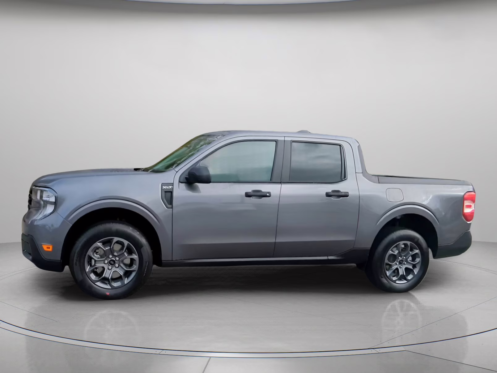 2026 Carbonized Gray Metallic Ford Maverick XLT Crew Cab Pickup AWD Truck