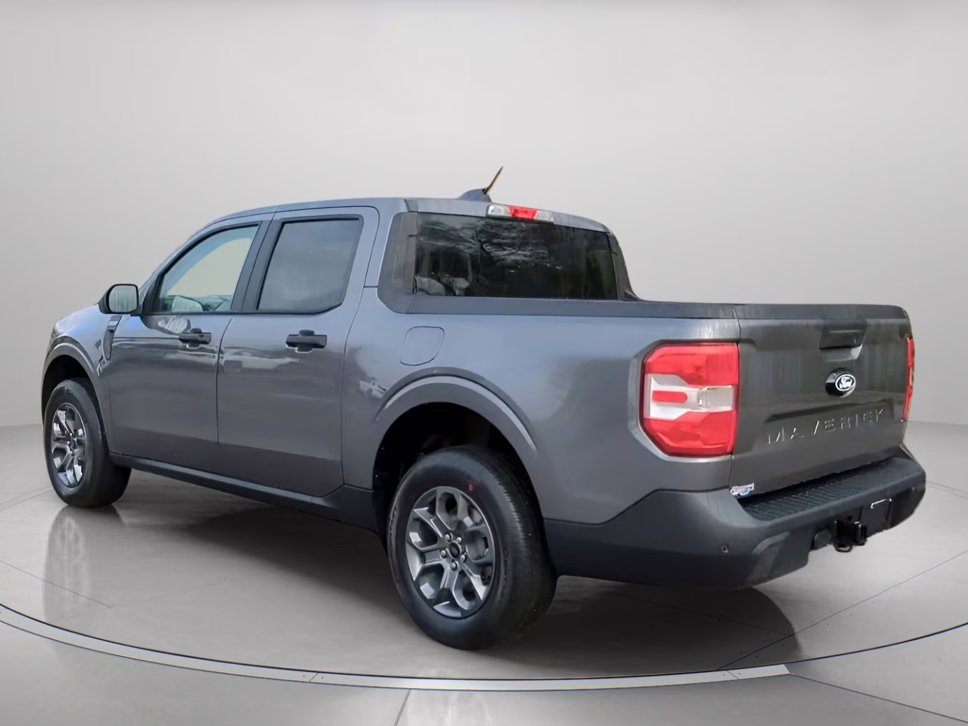 2026 Carbonized Gray Metallic Ford Maverick XLT Crew Cab Pickup AWD Truck