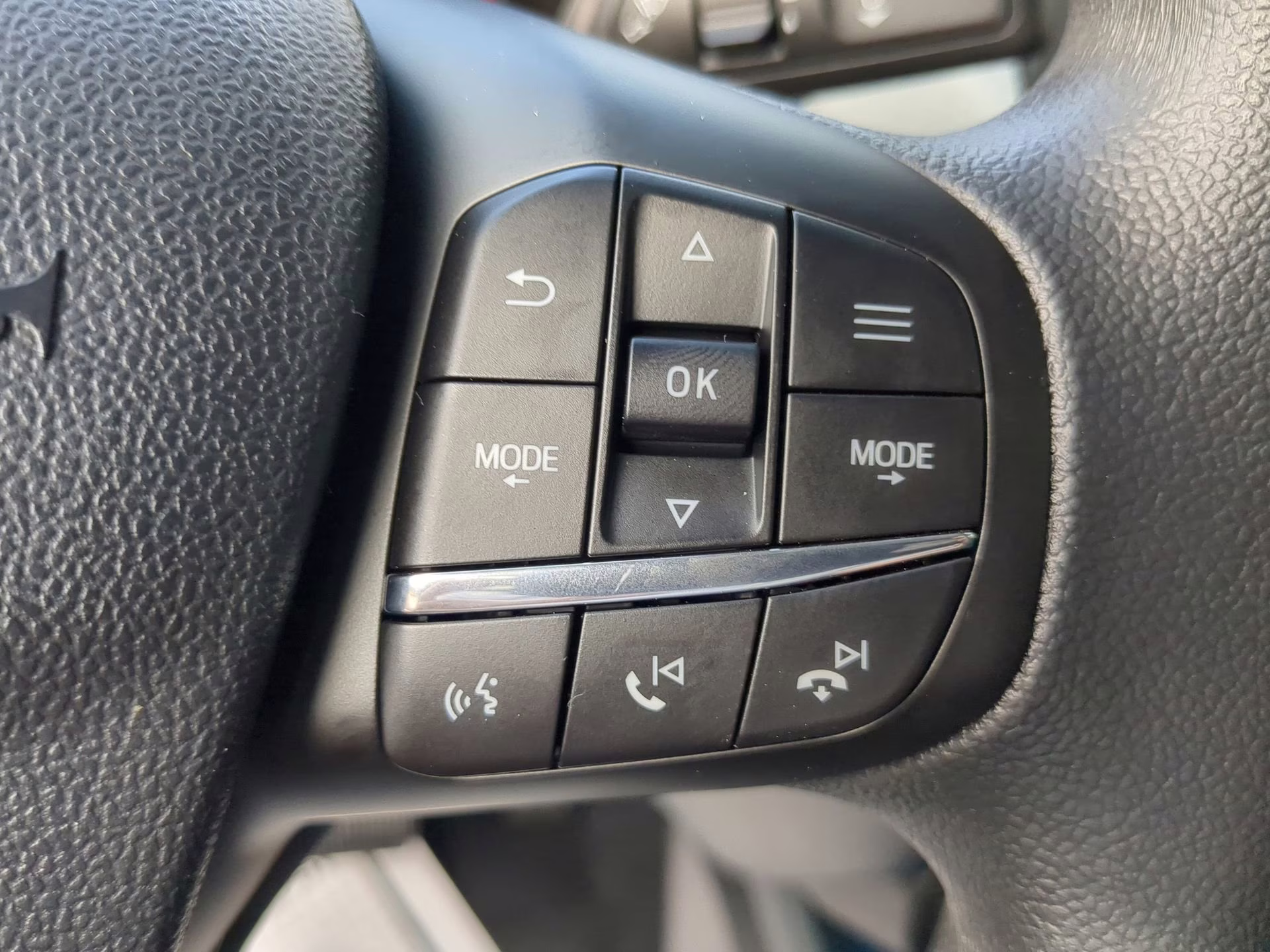 2026 Carbonized Gray Metallic Ford Maverick XLT Crew Cab Pickup AWD Truck