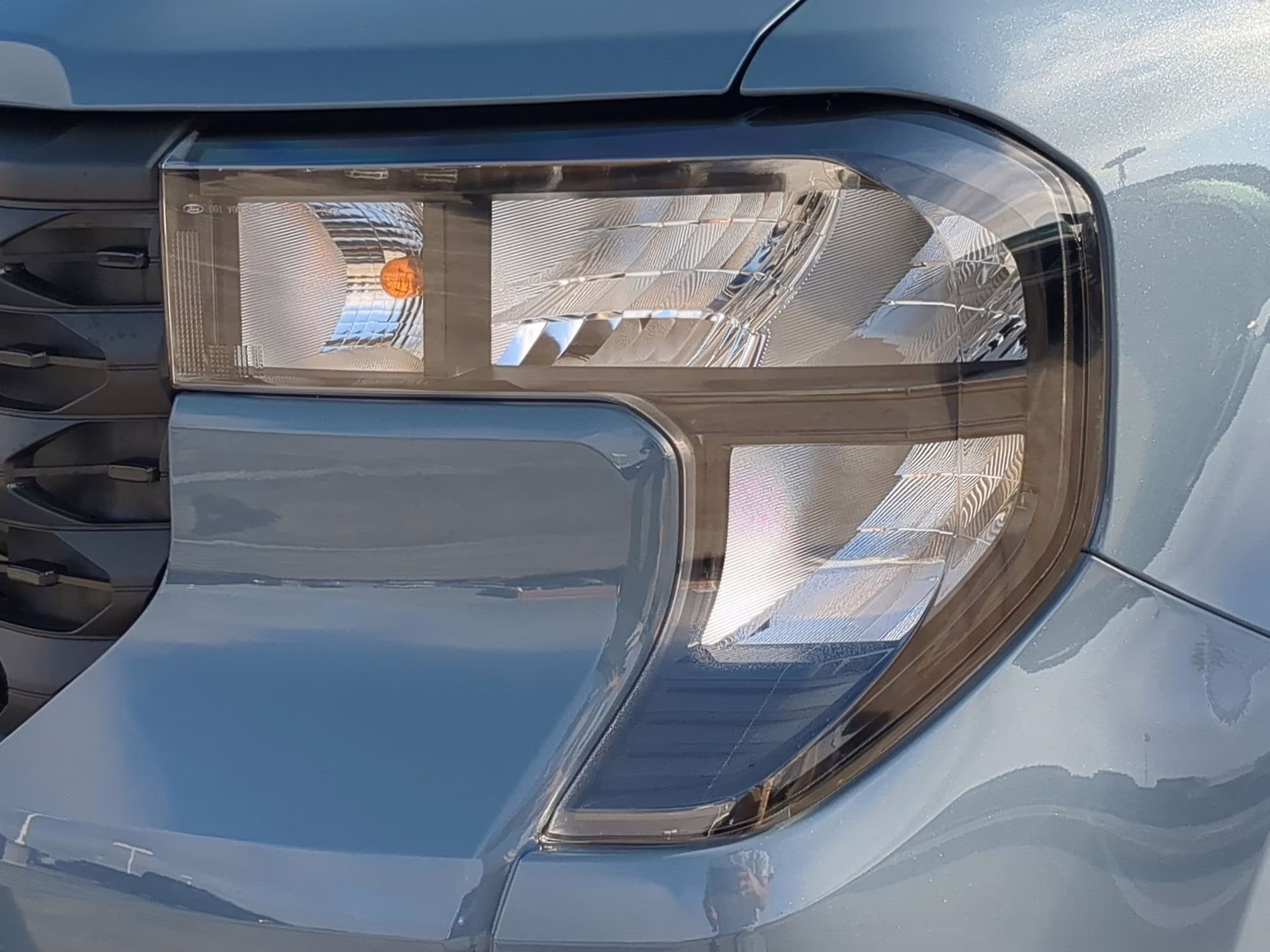 2026 Azure Gray Metallic Tri-Coat Ford Maverick XLT Crew Cab Pickup AWD Truck