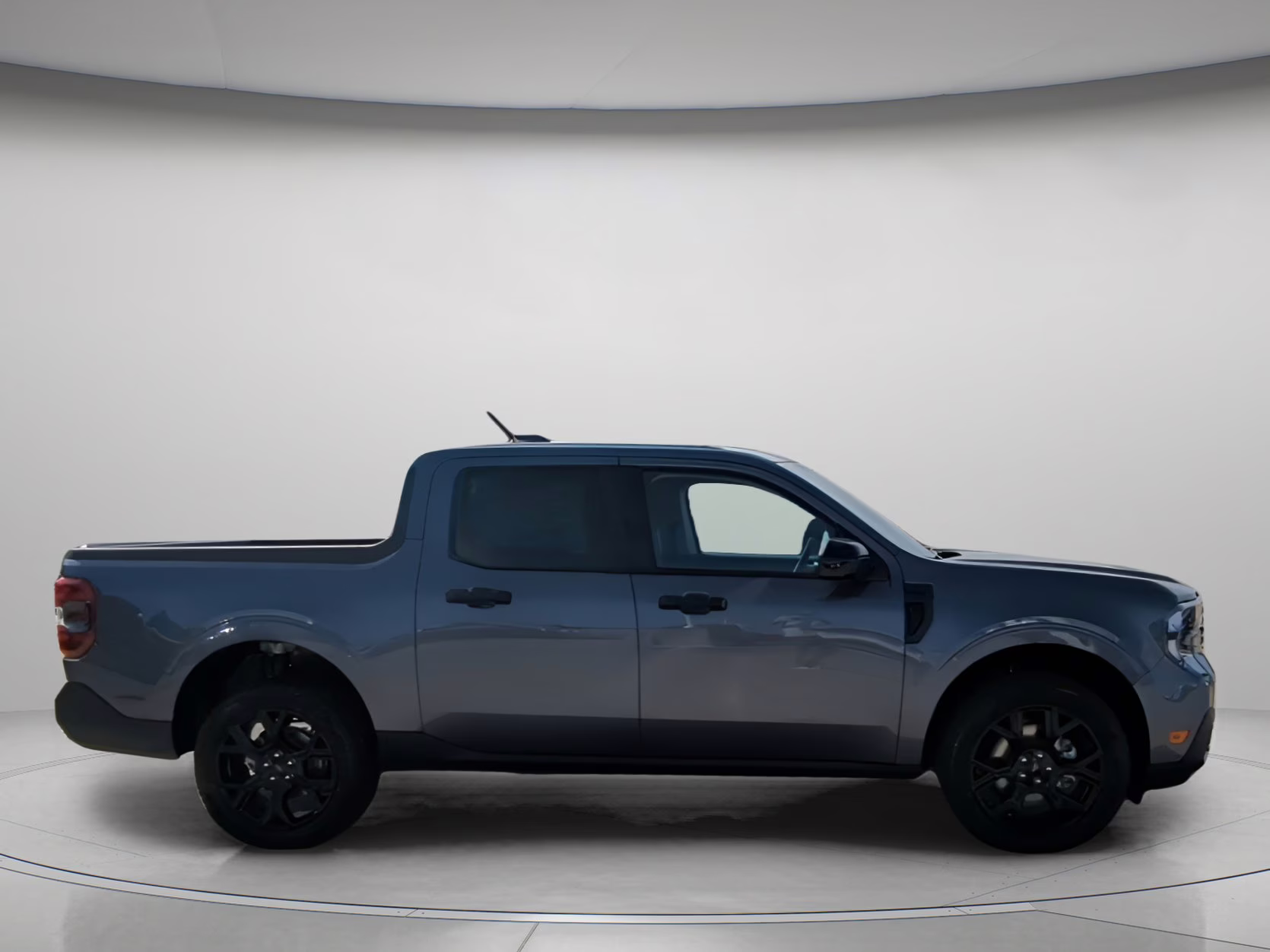 2026 Carbonized Gray Metallic Ford Maverick XLT Crew Cab Pickup AWD Truck