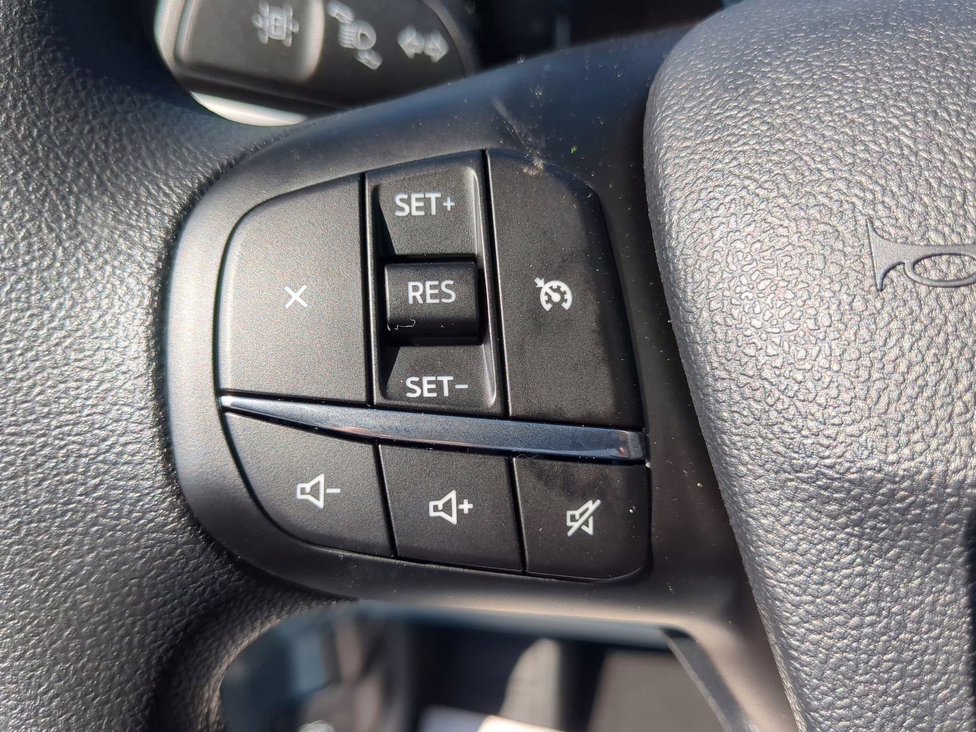 2026 Carbonized Gray Metallic Ford Maverick XLT Crew Cab Pickup AWD Truck