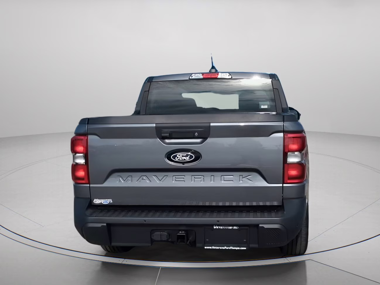 2026 Carbonized Gray Metallic Ford Maverick LARIAT Crew Cab Pickup AWD Truck