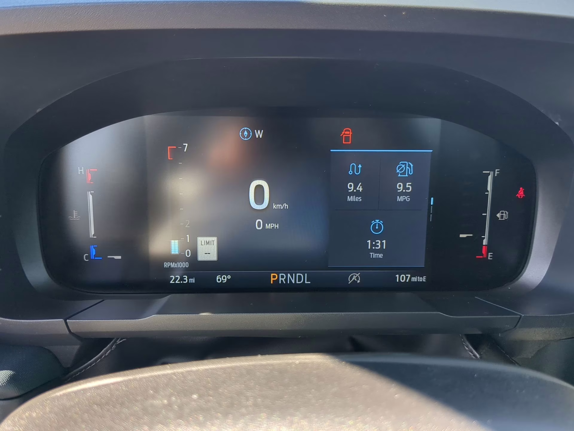 2026 Space White Metallic Ford Maverick LARIAT Crew Cab Pickup AWD Truck