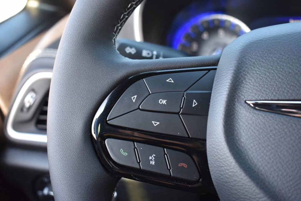 2026 Bright White Clearcoat Chrysler Pacifica Select AWD Van