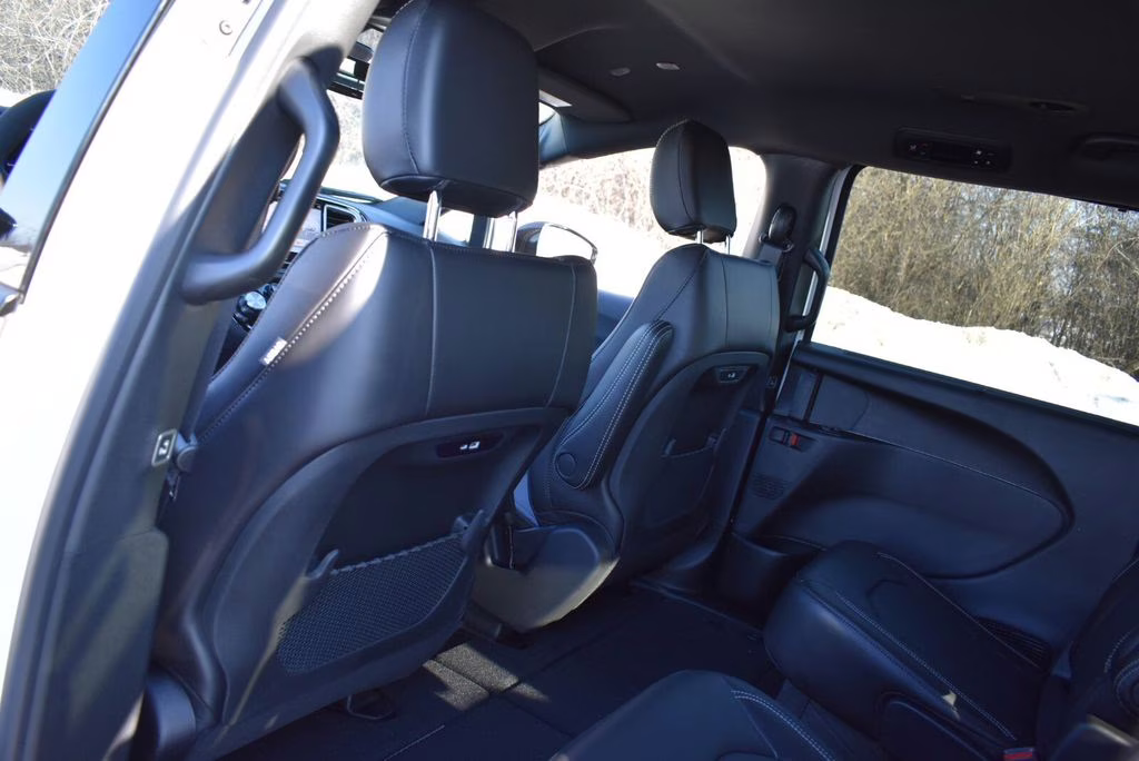 2026 Bright White Clearcoat Chrysler Pacifica Select AWD Van