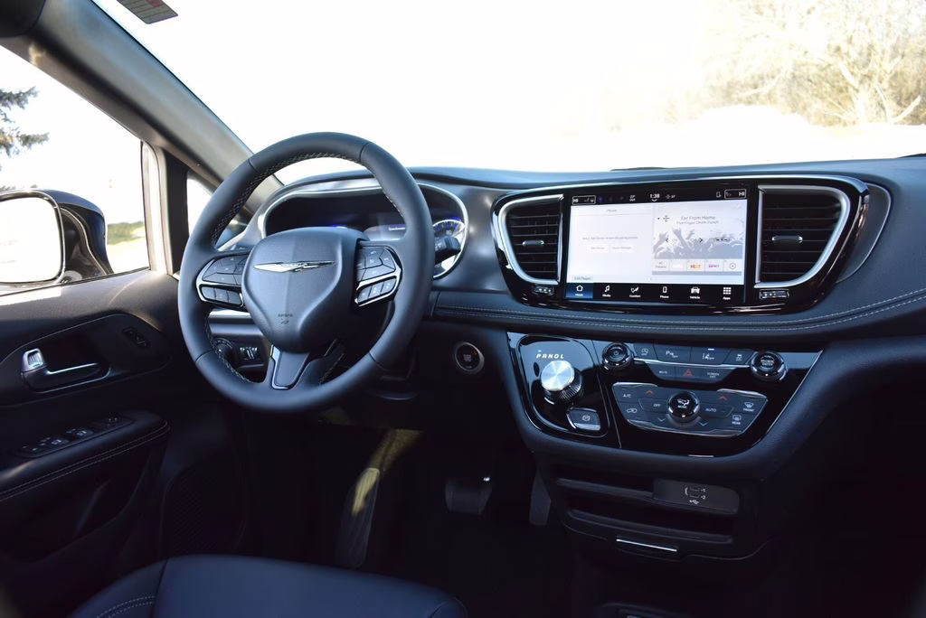 2026 Bright White Clearcoat Chrysler Pacifica Select AWD Van