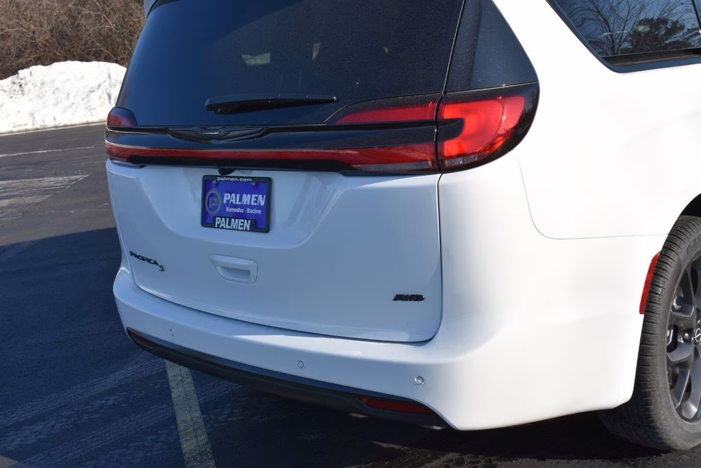 2026 Bright White Clearcoat Chrysler Pacifica Select AWD Van