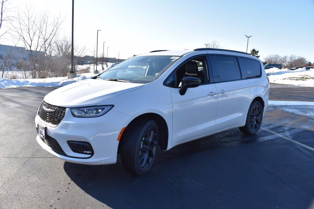 2026 Bright White Clearcoat Chrysler Pacifica Select AWD Van