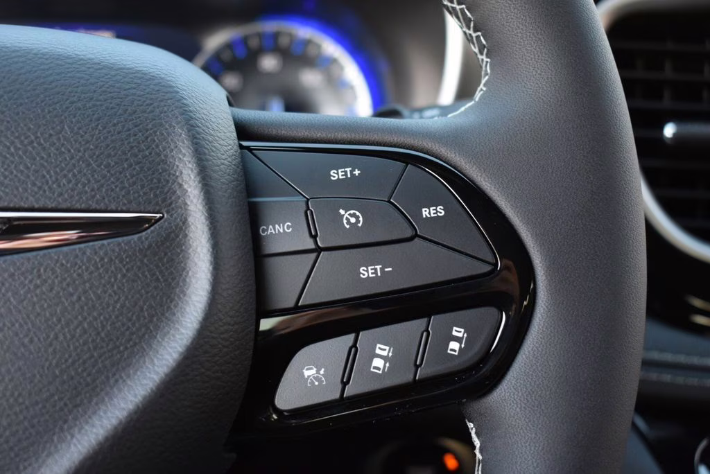 2026 Bright White Clearcoat Chrysler Pacifica Select AWD Van