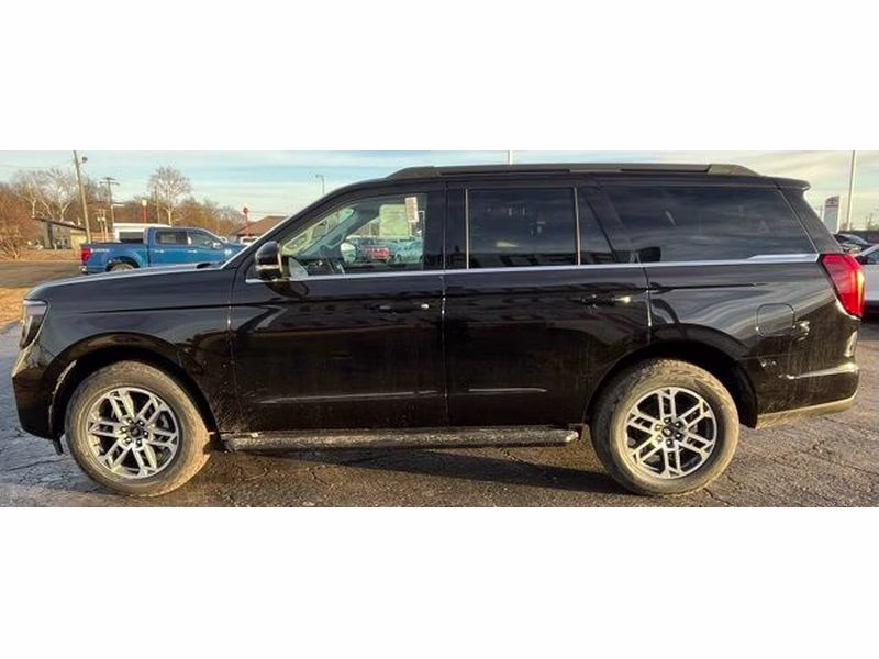 2025 Agate Black Metallic Ford Expedition Active 4X4 SUV