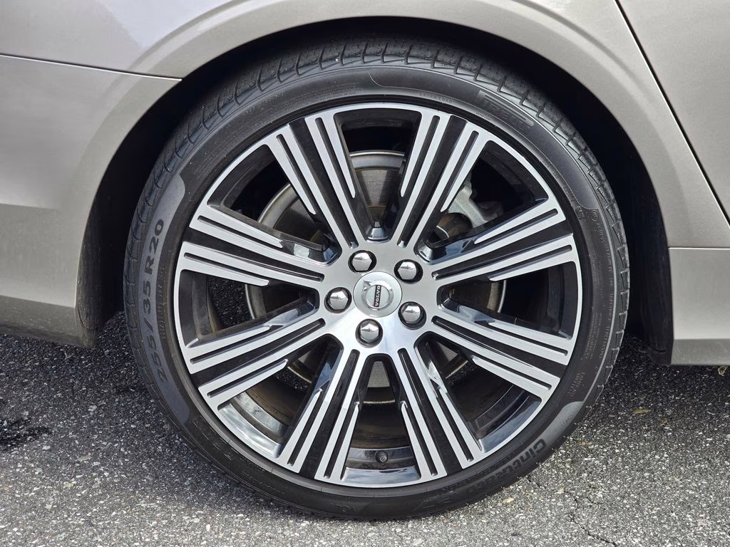 2021 Pebble Gray Metallic Volvo S90 T6 Inscription AWD Sedan