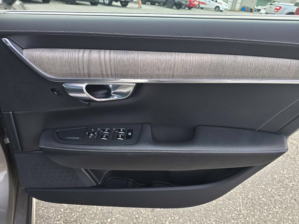 2021 Pebble Gray Metallic Volvo S90 T6 Inscription AWD Sedan