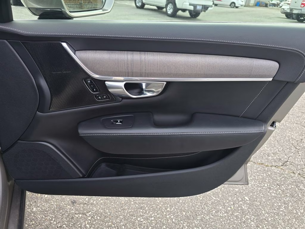 2021 Pebble Gray Metallic Volvo S90 T6 Inscription AWD Sedan