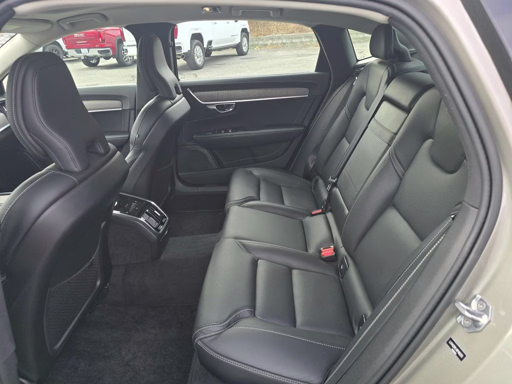 2021 Pebble Gray Metallic Volvo S90 T6 Inscription AWD Sedan