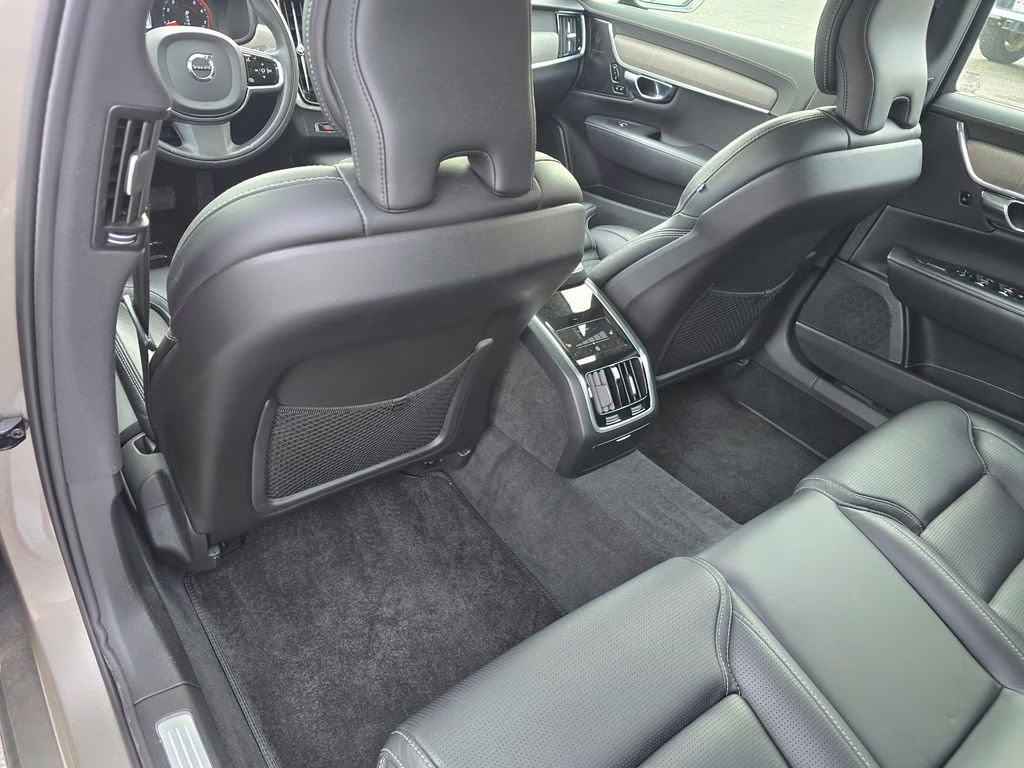 2021 Pebble Gray Metallic Volvo S90 T6 Inscription AWD Sedan