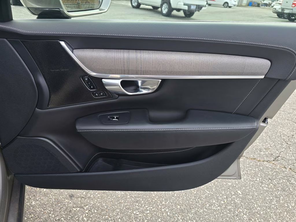 2021 Pebble Gray Metallic Volvo S90 T6 Inscription AWD Sedan