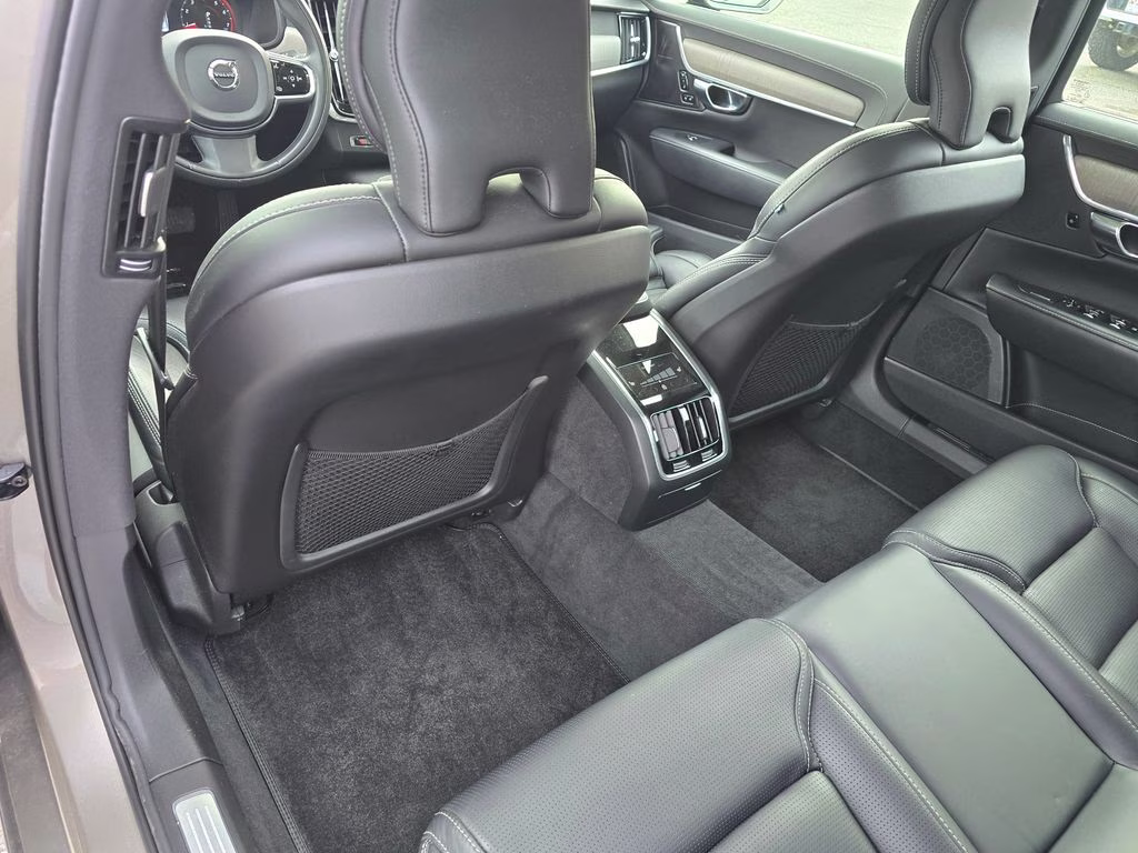 2021 Pebble Gray Metallic Volvo S90 T6 Inscription AWD Sedan