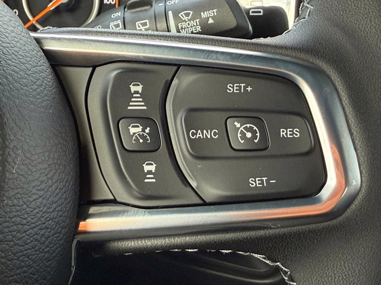 2026 Granite Crystal Metallic Clearcoat Jeep Wrangler Sahara 4X4 SUV