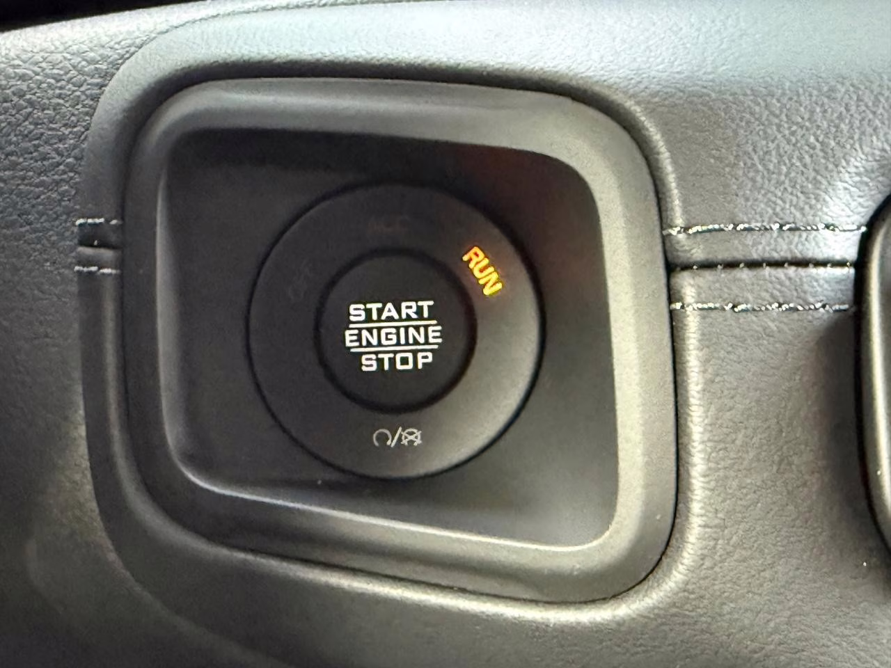 2026 Granite Crystal Metallic Clearcoat Jeep Wrangler Sahara 4X4 SUV