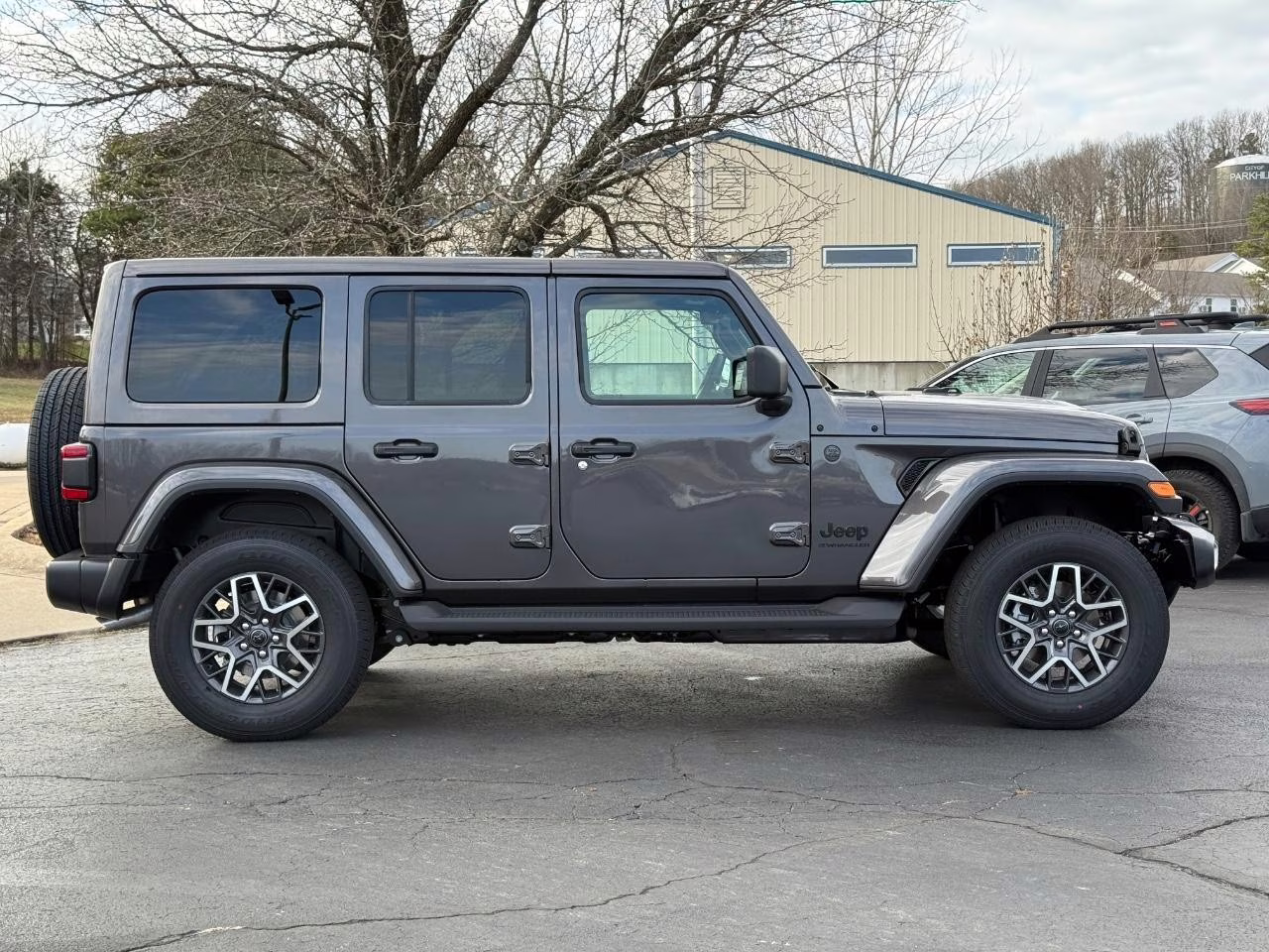 2026 Granite Crystal Metallic Clearcoat Jeep Wrangler Sahara 4X4 SUV