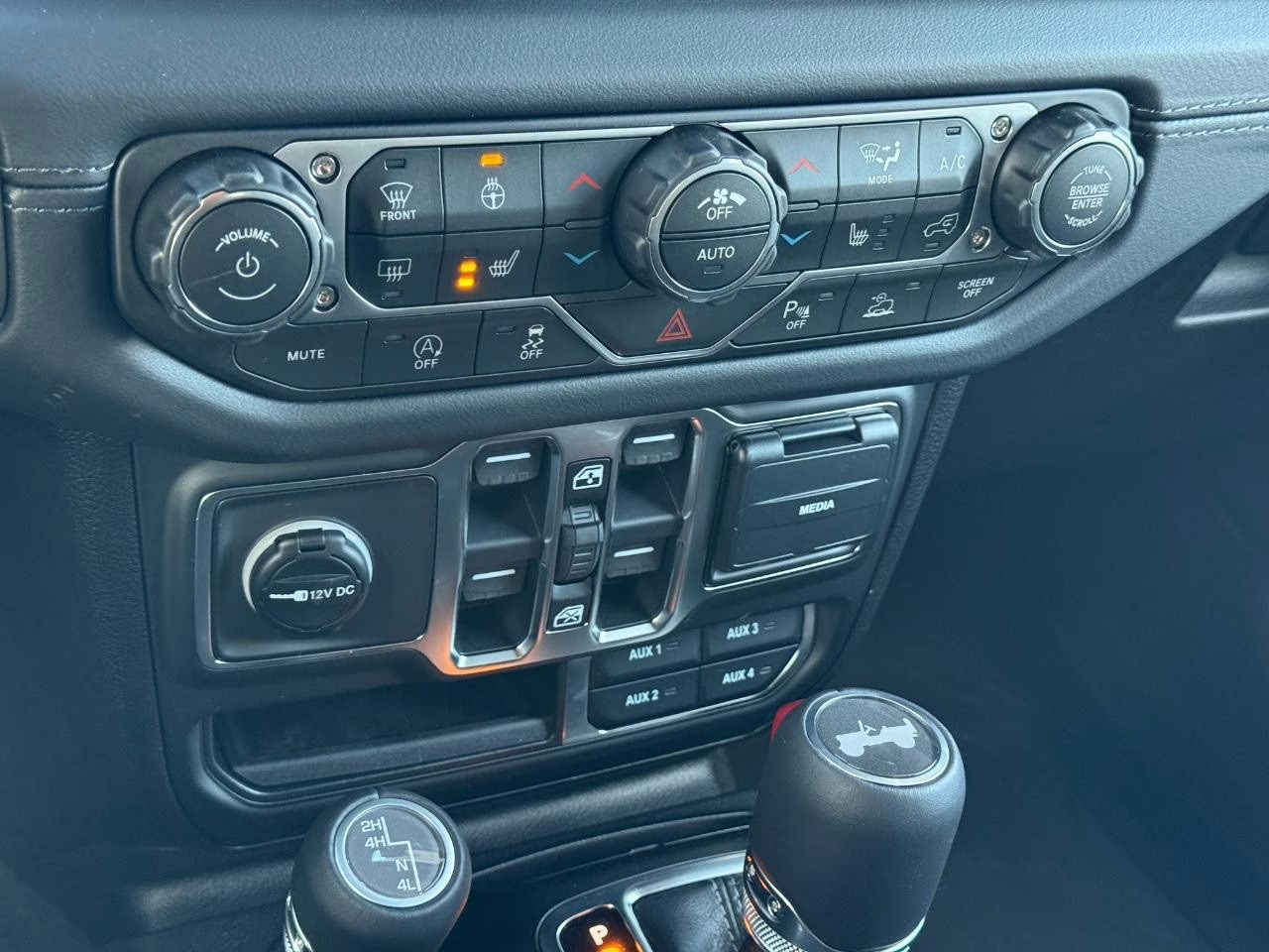 2026 41 Jeep Wrangler Sahara 4X4 SUV