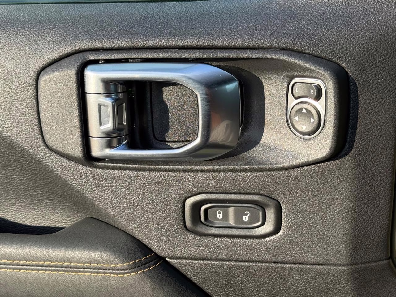 2026 41 Jeep Wrangler Sahara 4X4 SUV