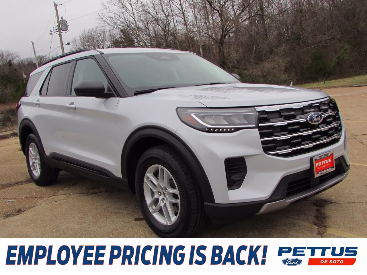 2026 Space White Metallic Ford Explorer Active 4X4 SUV