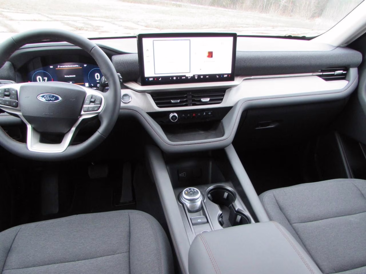 2026 Space White Metallic Ford Explorer Active 4X4 SUV