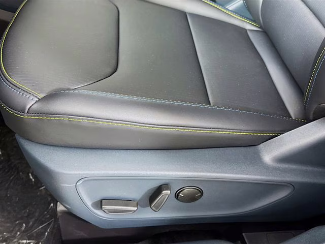 2026 Space White Metallic Ford Maverick Lobo Standard AWD Truck