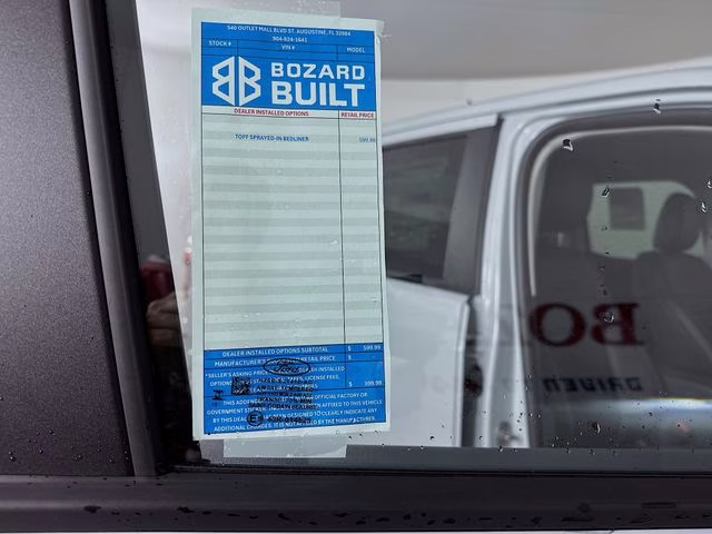 2026 Space White Metallic Ford Maverick Lobo Standard AWD Truck