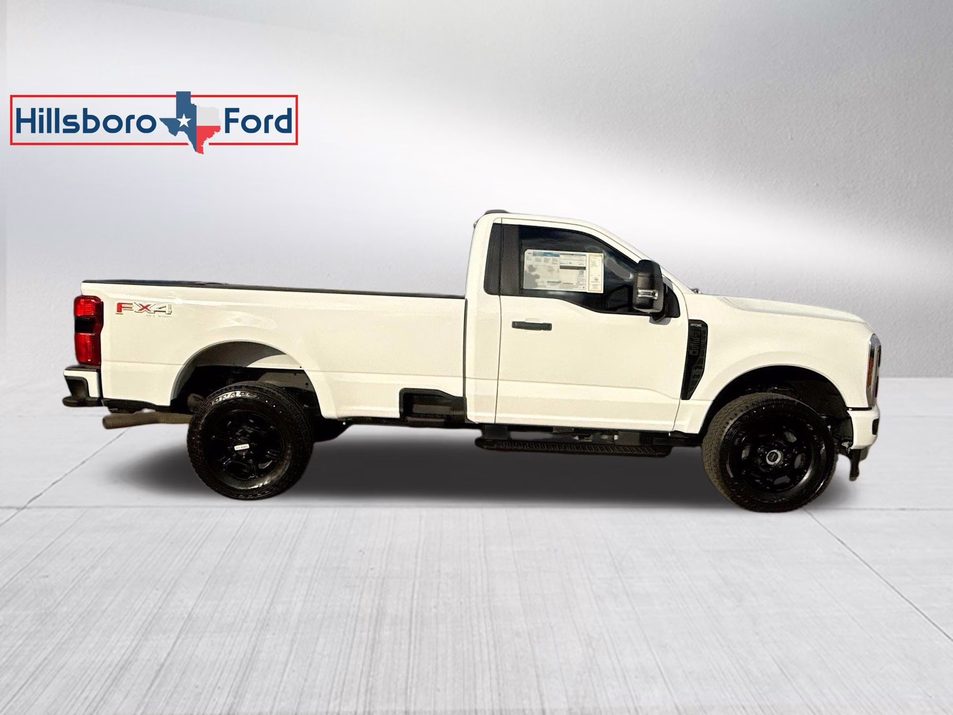2025 Oxford White Ford Super Duty F-350 SRW XL 4X4 Truck