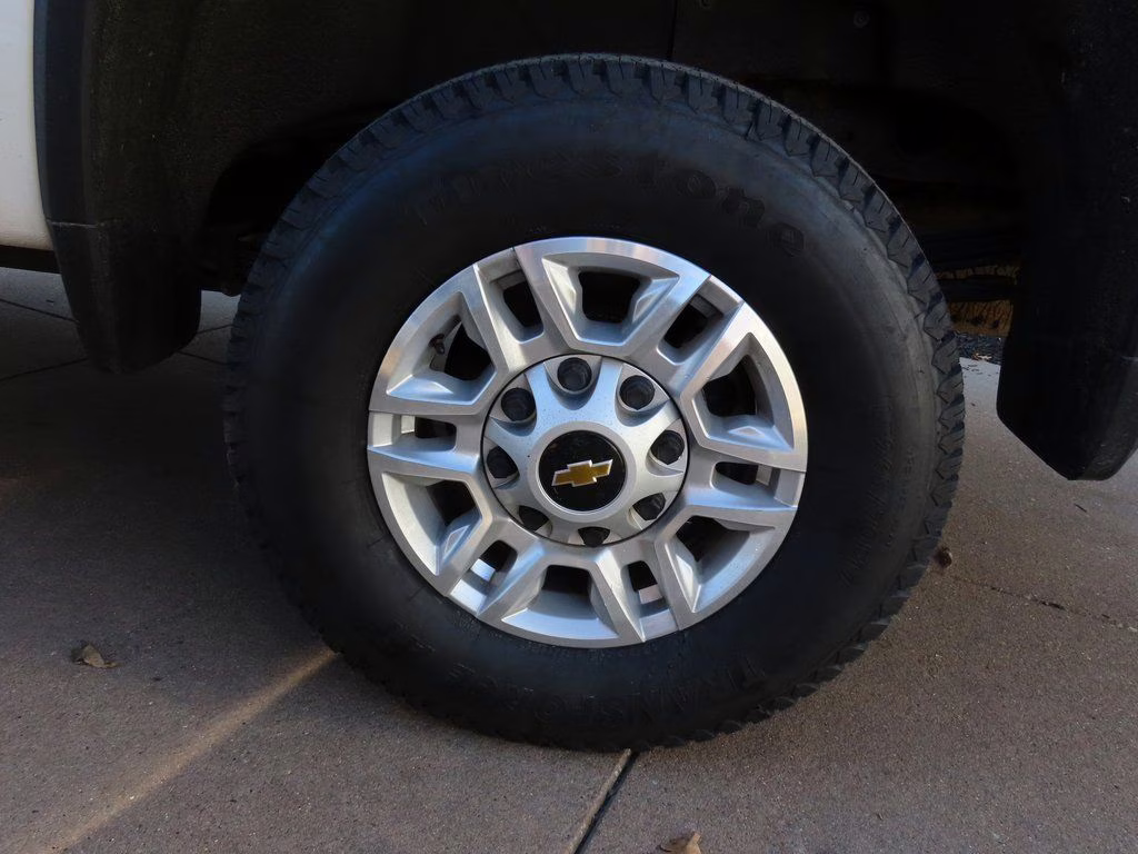 2023 Summit White Chevrolet Silverado 2500HD LT 4X4 Truck