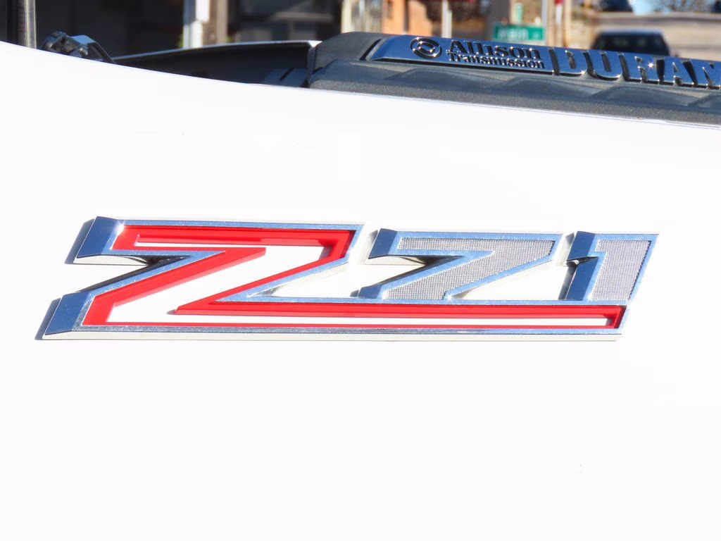 2023 Summit White Chevrolet Silverado 2500HD LT 4X4 Truck