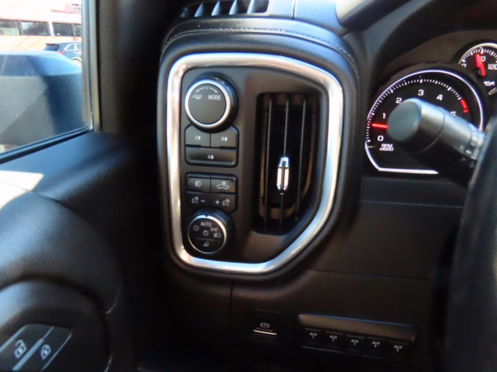 2023 Summit White Chevrolet Silverado 2500HD LT 4X4 Truck